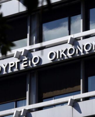 12 δόσεις: Αδειάζει Αντωνοπούλου το υπουργείο Οικονομικών