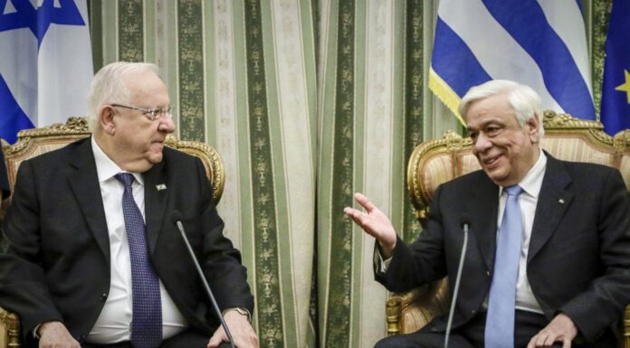 Παυλόπουλος σε Σκόπια: Αλλάξτε το Σύνταγμα – Εξαλείψτε τον αλυτρωτισμό