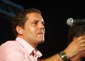 Αρραβωνιάστηκε ο Γρηγόρης Μπιθικώτσης: Έτοιμος να ντυθεί γαμπρός για δεύτερη φορά