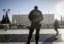 Γυναίκα υπάλληλος της Βουλής πρωταγωνίστρια σε επεισόδιο με αστυνομικούς