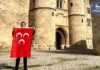 Φωτογραφήθηκε στο Καστέλλο με την τουρκική σημαία (ΦΩΤΟ)