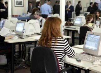 Δημόσιο: Έρχονται οι αυξήσεις – Οι μισθοί ξεπαγώνουν – Αναλυτικοί πίνακες – Ποιοι υπάλληλοι θα πάρουν επιπλέον χρήματα