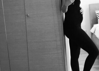 Ελληνίδα παρουσιάστρια δείχνει πρώτη φορά τη φουσκωμένη της κοιλίτσα