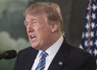 "Βόμβα" στην κυβέρνηση Τραμπ. Απαγγέλθηκαν κατηγορίες σε 16 Ρώσους για ανάμιξη στις προεδρικές εκλογές