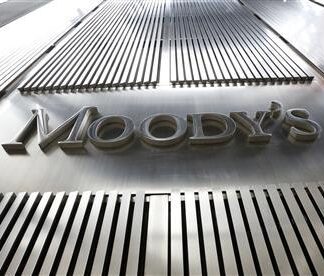 Ο οίκος Moody's αναβάθμισε την πιστοληπτική ικανότητα της Ελλάδας κατά 2 βαθμίδες
