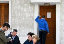 Τραγωδία στον Άγιο Δημήτριο: Το σημείωμα του 65χρονου πριν σκοτώσει την αδερφή του
