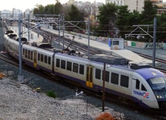 Φτάνει Λουτράκι ο Προαστιακός. Το χρονοδιάγραμμα της επέκτασης