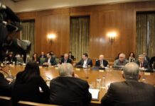 Ανασχηματισμός: Το διαζύγιο, το πρόσωπο έκπληξη και τα τρία υπουργεία που μπορεί να γίνουν… πέντε.