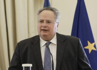 Κοτζιάς: Τα Σκόπια να πουν επιτέλους το "επίθετο" της σύνθετης ονομασίας