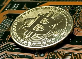 Κατρακύλα χωρίς τέλος για το bitcoin. Έπεσε "κάτω" από τα 6.000 δολάρια
