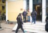 Προκλητικός στα δικαστήρια ο 29χρονος που κατηγορείται ότι νάρκωνε και βίαζε ανήλικες