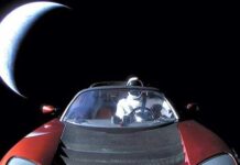 Space X: Πέρα από τον Άρη ταξιδεύει το διαστημικό αυτοκίνητο Tesla