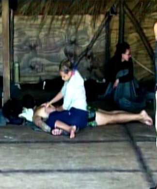 Survivor 2: Μαλλιά κουβάρια οι Μαχητές: «Η κουτσή τρέχει πρώτη την ώρα του φαγητού»