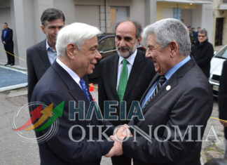 "Τη Μακεδονία και τα μάτια σου" έλεγαν στον Παυλόπουλο στον Πύργο