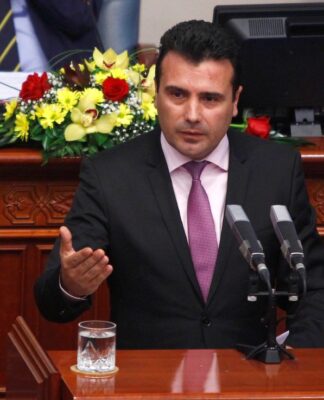 Ζόραν Ζάεφ: Λύση που θα διαφυλάσσει την αξιοπρέπεια "Μακεδόνων" και Ελλήνων