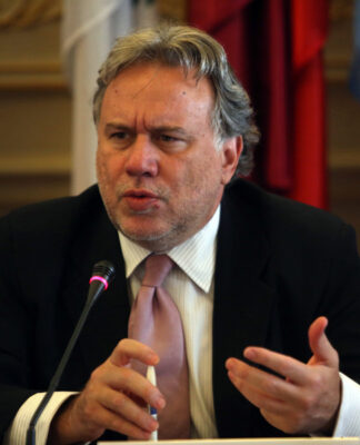 Κατρούγκαλος: Αν ο Ερντογάν κάνει πιόνια τους δυο Έλληνες στρατιωτικούς θα το πληρώσει