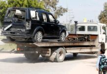 Έκρηξη στην αυτοκινητοπομπή που μετέφερε τον Παλαιστίνιο Πρωθυπουργό.
