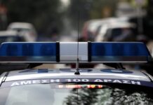 Την έδειρε και την λήστεψε μέσα στη μέση του δρόμου – Της έκλεψε την κάρτα εισόδου στη Βουλή