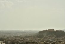 Καιρός – Αθήνα: Η βασίλισσα της σκόνης. Εντυπωσιακές εικόνες