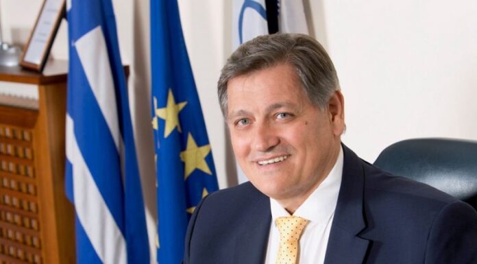 Τη Δευτέρα η κηδεία του Παναγιώτη Παπαδόπουλου – Συγκίνηση για τον πρόεδρο του ΒΕΘ.