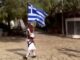 Αρκιοί: Συγκινητική η παρέλαση του μοναδικού μαθητή – Ο μικρός Χρήστος ντύθηκε τσολιάς