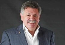 Λευτέρης Λαζάρου: «Στην ηλικία των 12 έπεισα τον πατέρα μου να με πάρει στα καράβια»