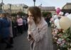 Ρωσία: Θρήνος, δάκρυα και ένα "γιατί" στις κηδείες των θυμάτων από την τραγωδία στο εμπορικό