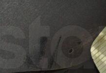 Ειρήνη Λαγούδη: Νέα φωτογραφία με αποτύπωμα ποδιού στο αυτοκίνητο του θανάτου