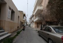 Χανιά: Σήκωσε το κεφάλι και έμεινε άφωνη – Οι απίστευτες εικόνες σε γειτονιά της πόλης