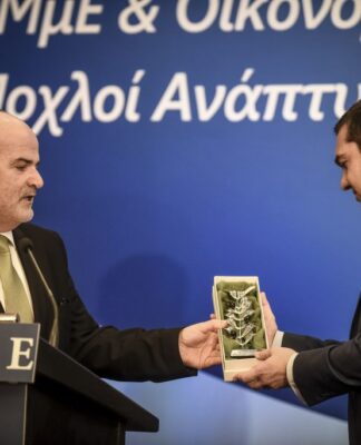 Μήνυμα Τσίπρα στον Ερντογάν – Τι είπε όταν του έκαναν δώρο ένα κλαδί ελιάς