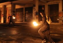 "Βροχή" από μολότοφ εναντίον ΜΑΤ στο Πολυτεχνείο τα ξημερώματα