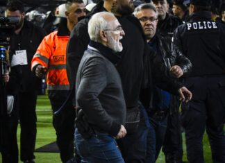 ΠΑΟΚ – ΑΕΚ: Τον γύρο του κόσμου έκανε το "ντου" του Σαββίδη