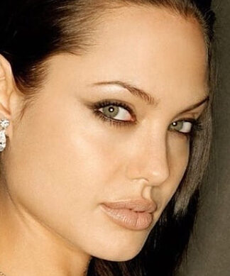 Angelina Jolie: Η γυμνή φωτογραφία που τρέλανε το διαδίκτυο
