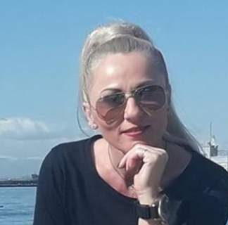 Συγκινεί αναισθησιολόγος που τραυματίστηκε μέσα στο ασθενοφόρο: «Ευχαριστώ που με αγαπάτε»