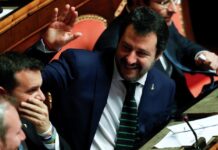 Ιταλία: "Αν κυβερνήσουμε θα καταργήσουμε τις κυρώσεις κατά της Ρωσίας"