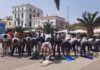 Αλλάχ Ακμπάρ στην πλατεία Σαπφούς της Μυτιλήνης