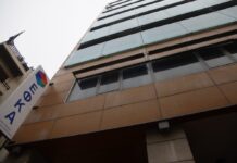Ασφαλιστική «βόμβα» 2,3 δισ απειλεί την κυβέρνηση