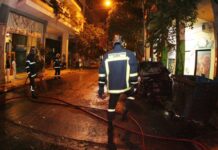Συναγερμός στην Βαρυμπόμπη. Το καμένο αυτοκίνητο και το ATM που έγινε στόχος