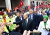 Σόου Ερντογάν και στο Λονδίνο – Έστησαν αποθεωτική υποδοχή με ουρλιαχτά και selfies – "Ξέχασαν" το tamam