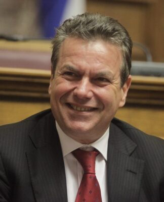 Παραδοχή Πετρόπουλου: Περικοπές στις συντάξεις και κάτω των 1.000€ από το ‘19