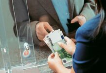 Συντάξεις: Μειώσεις ως και 350 ευρώ – Αναλυτικοί πίνακες με τα νέα ποσά
