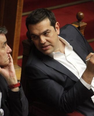 Η Αθήνα παρακολουθεί ανήμπορη την άγρια κόντρα Γερμανίας – ΔΝΤ για το ελληνικό χρέος