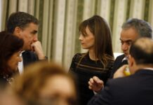 Προχωρούν κανονικά οι μειώσεις στις συντάξεις – Καμία απόφαση τώρα για το αφορολόγητο
