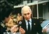 Με Καραμανλή, Παπανδρέου, Ράλλη, Κύρκο. Η κηδεία του Χάρρυ Κλυνν έχει ήδη γίνει, το… 1981, από τον ίδιο.