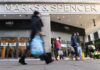 Marks & Spencer: Λουκέτο σε 100 καταστήματα