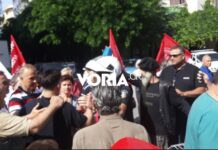 Θεσσαλονίκη: Ένταση στην πορεία των νοσοκομειακών – Μηχανάκι έπεσε πάνω σε διαδηλωτή