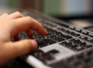 Προσωπικά δεδομένα: Γιατί σας "βομβαρδίζουν" με e-mail και sms – Τι αλλάζει στο διαδίκτυο