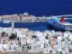 Σύρος: Ο καπετάνιος του "Νήσος Σάμος" βρήκε τη λύση – Οι εικόνες με τη μανούβρα του πλοίου στο λιμάνι