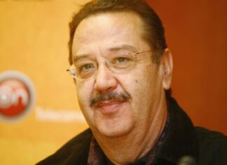 Tάσος Κωστής: «Νίκησα τον καρκίνο με 72 ευρώ σε δημόσιο νοσοκομείο»