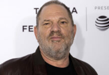 Ελεύθερος με βραχιολάκι ο Harvey Weinstein